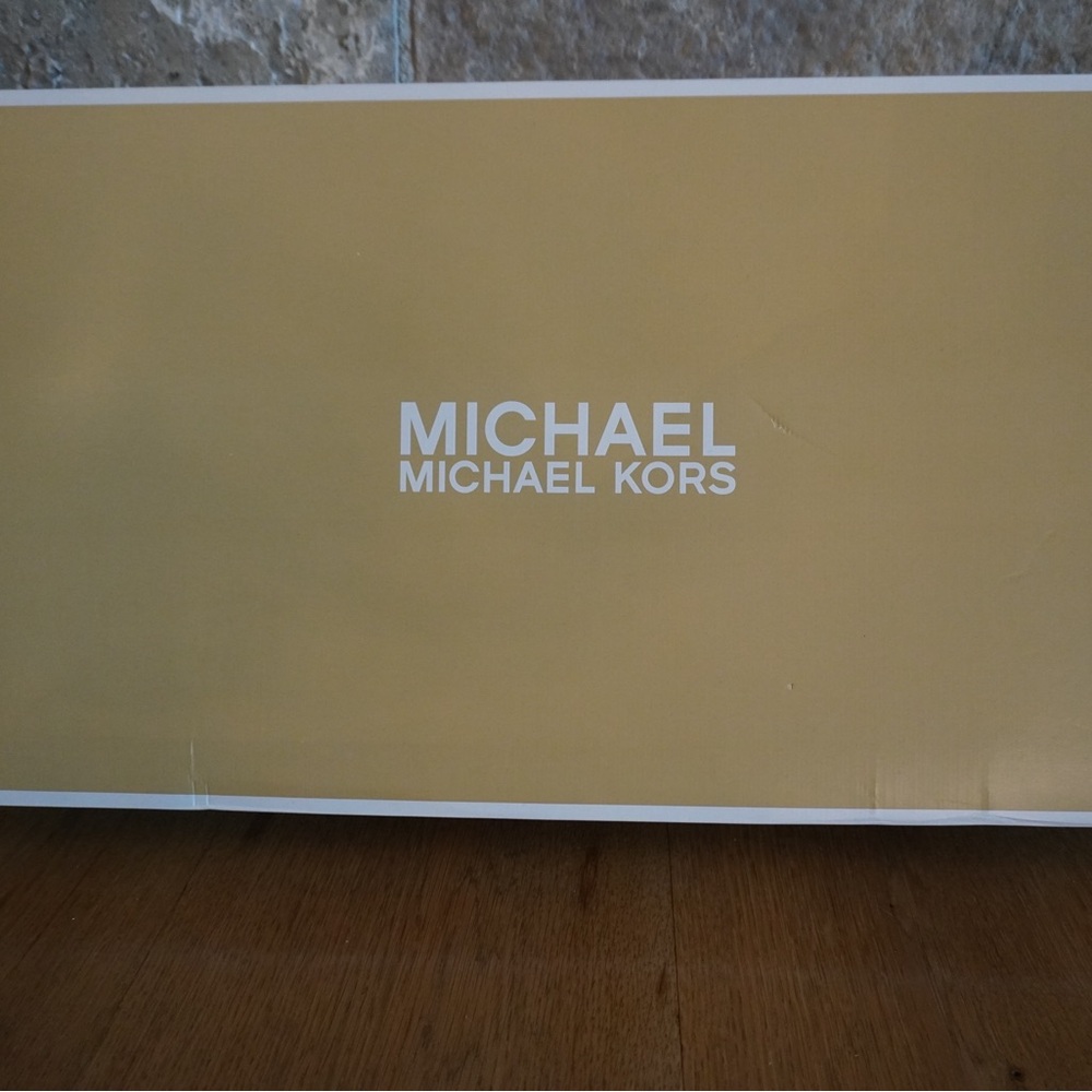 Michael Kors Leather Kelsea Slouchy Boot in Pale Gold size 8.5 - Picture 6 of 7